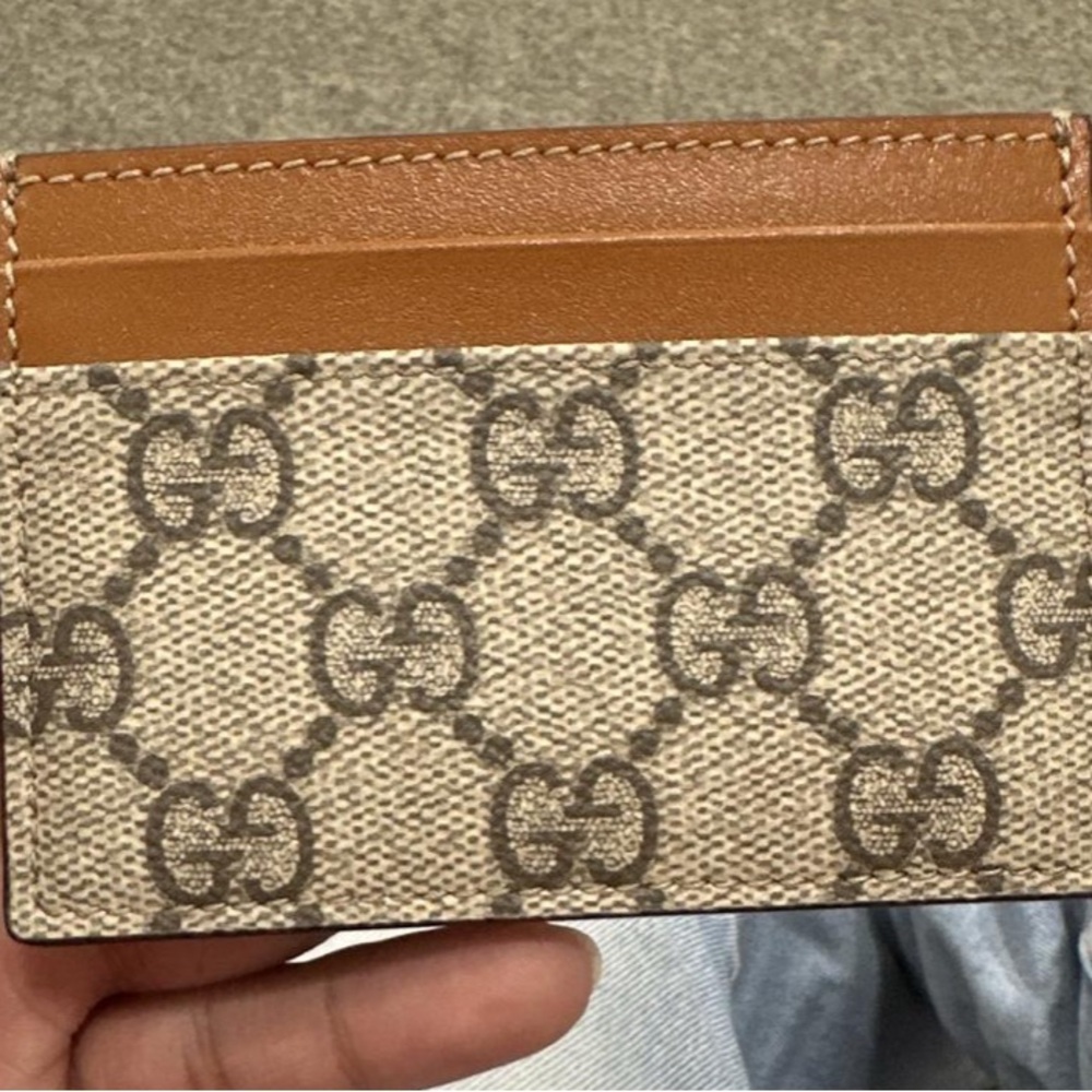 New Gucci Supreme Monogram Card Holder - Picture 2 of 4